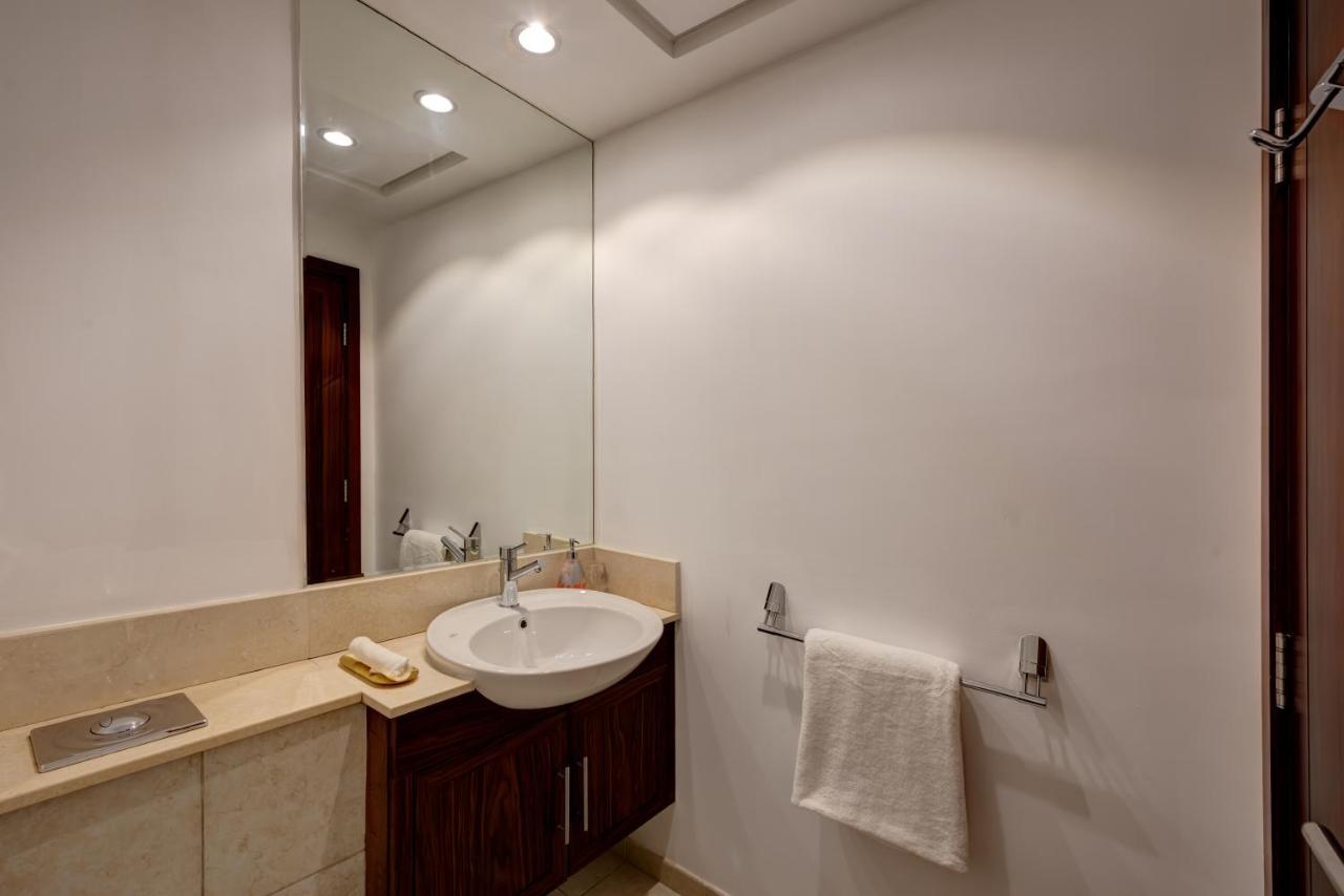Durrani Homes - Luxe Living With Burj Khalifa And Fountain View - Third Room Without Partition Дубай Экстерьер фото